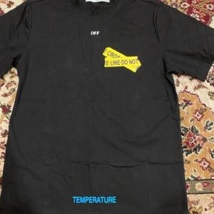 Men’s off-white shirt